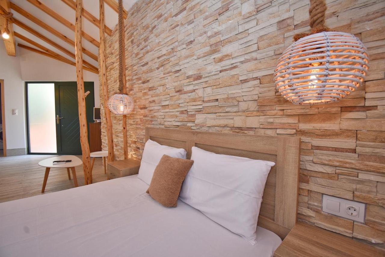Villa Alex Sinarades ภายนอก รูปภาพ