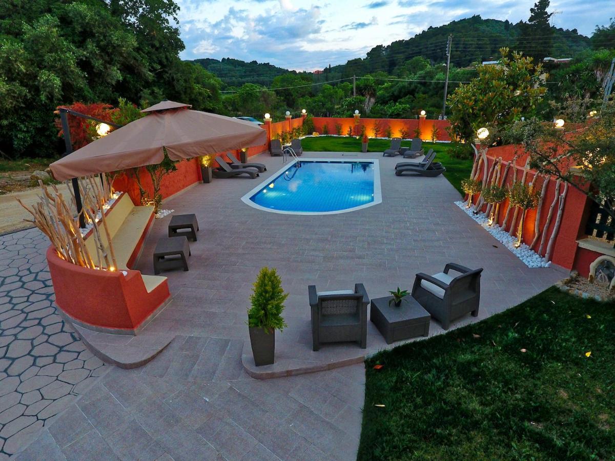 Villa Alex Sinarades ภายนอก รูปภาพ