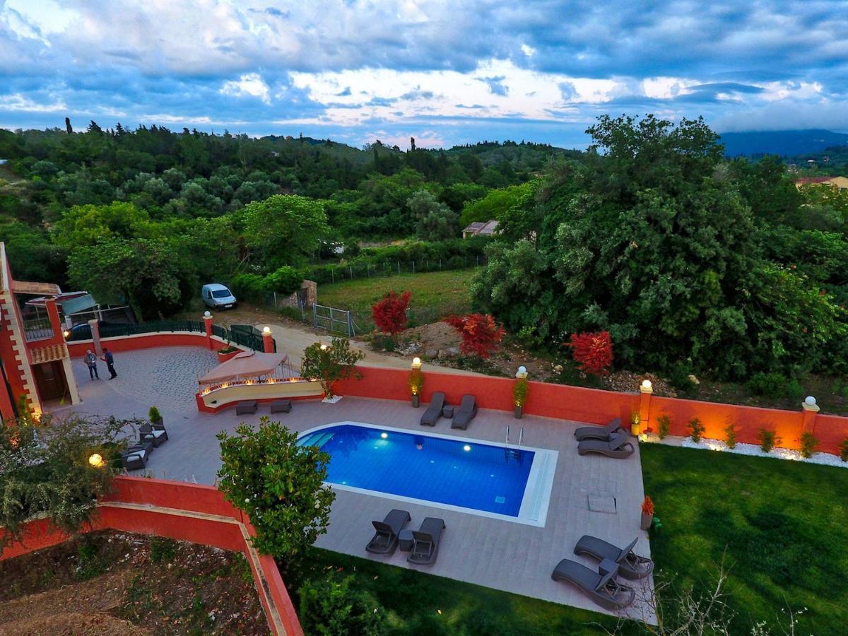 Villa Alex Sinarades ภายนอก รูปภาพ
