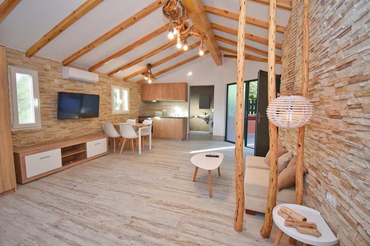 Villa Alex Sinarades ภายนอก รูปภาพ