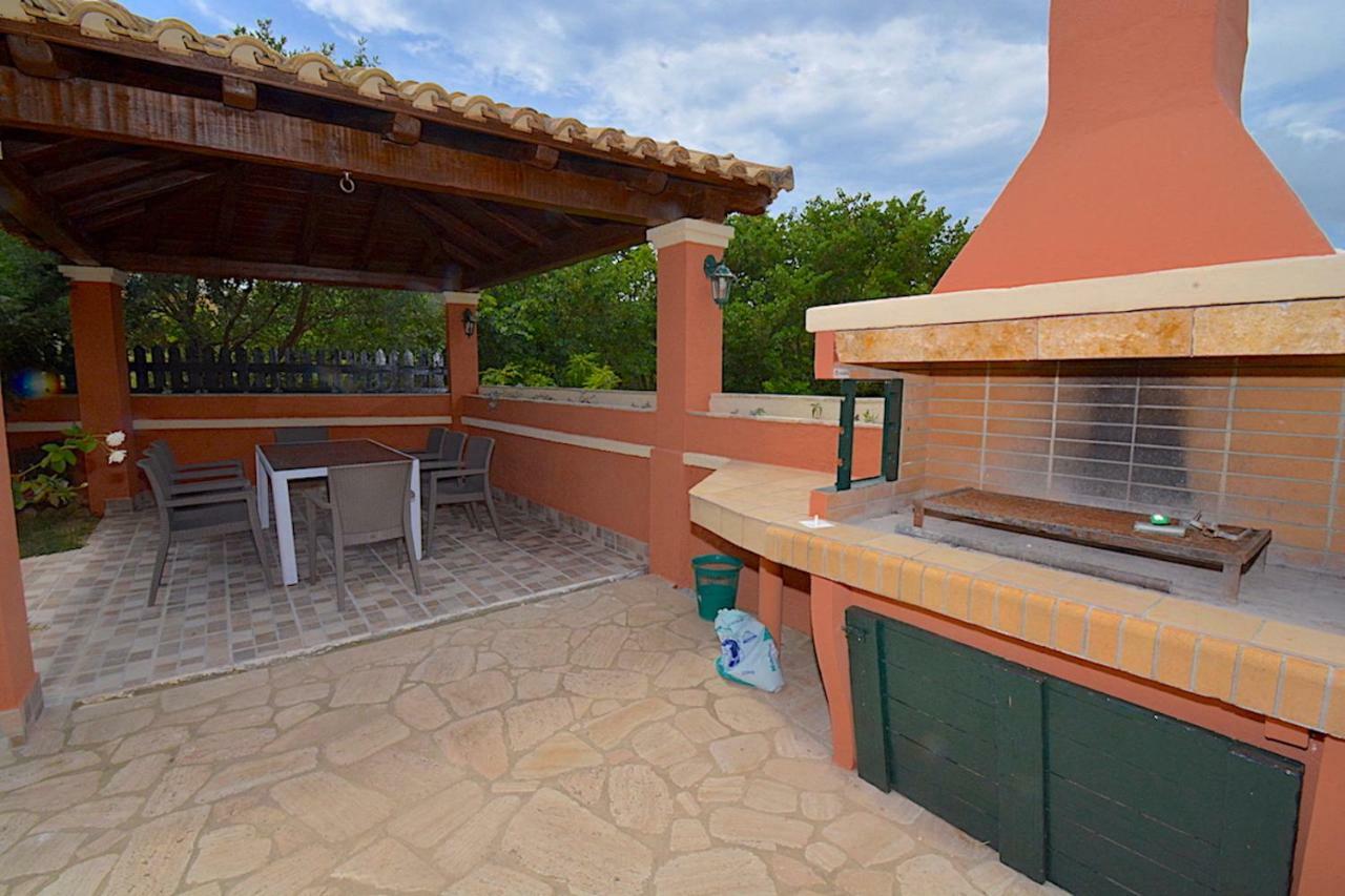 Villa Alex Sinarades ภายนอก รูปภาพ