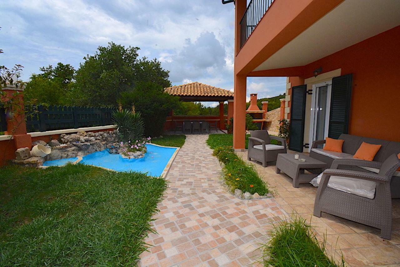 Villa Alex Sinarades ภายนอก รูปภาพ