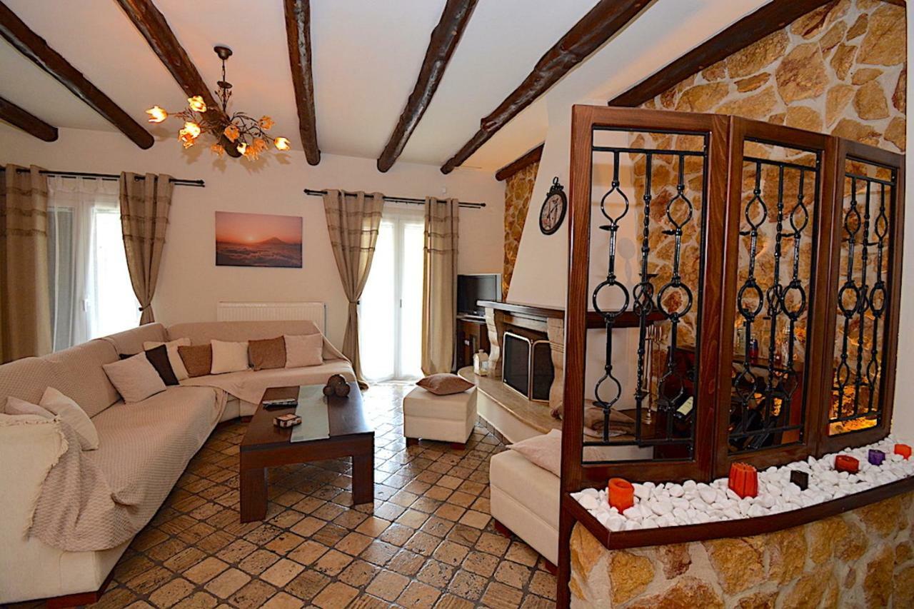 Villa Alex Sinarades ภายนอก รูปภาพ