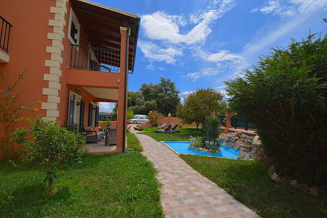 Villa Alex Sinarades ภายนอก รูปภาพ