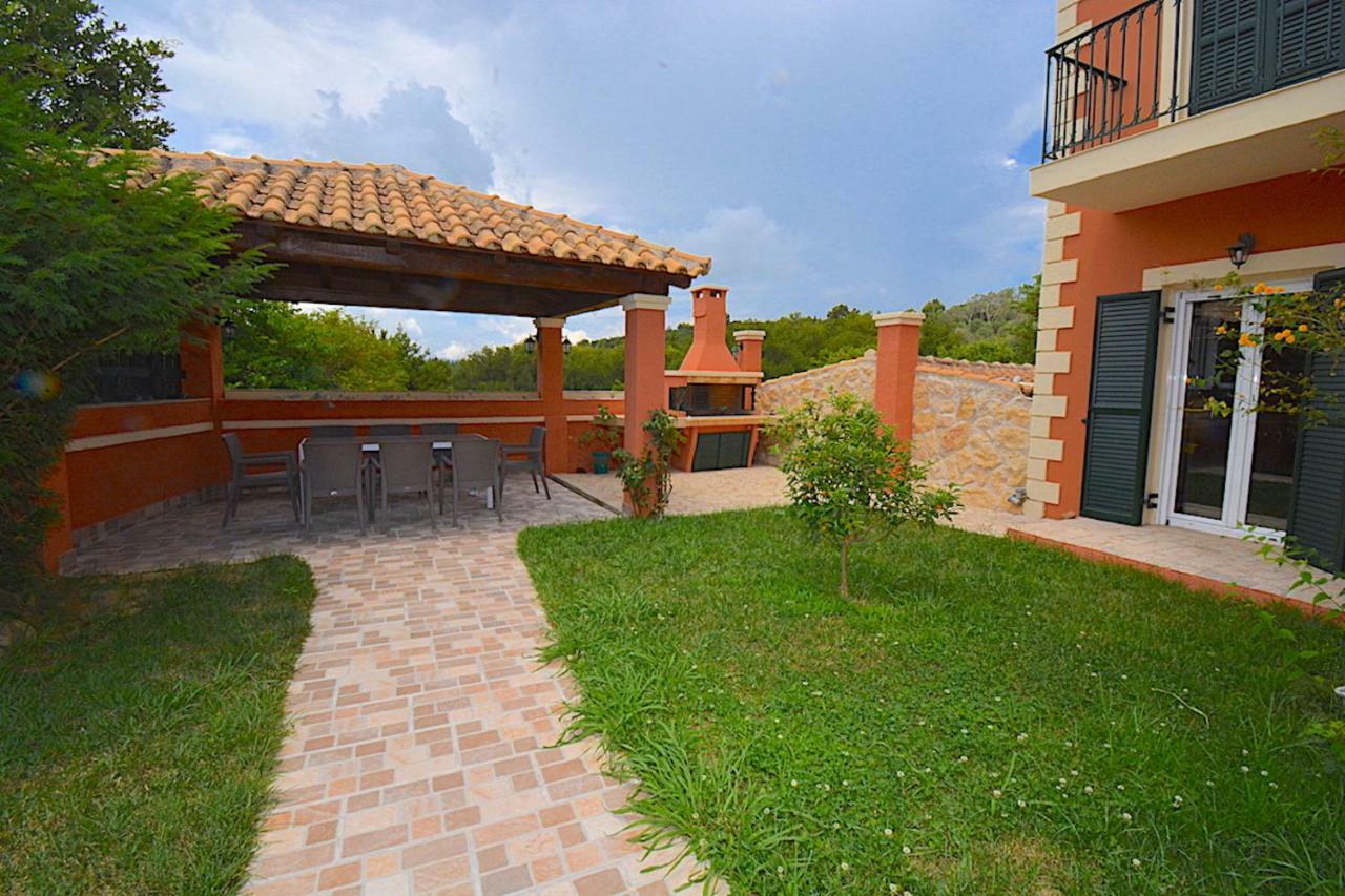 Villa Alex Sinarades ภายนอก รูปภาพ