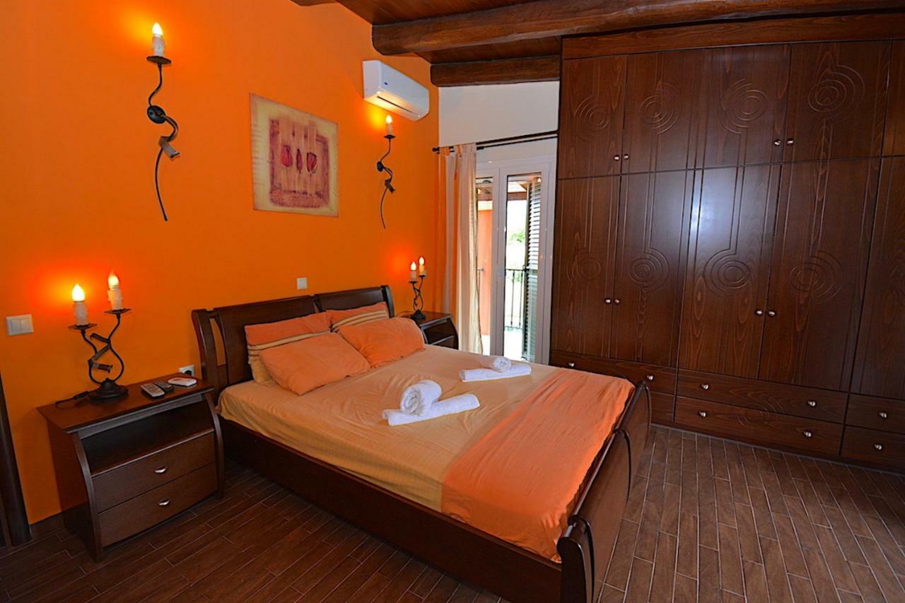 Villa Alex Sinarades ภายนอก รูปภาพ