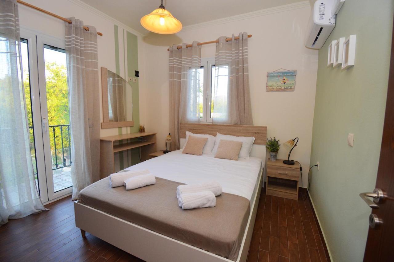 Villa Alex Sinarades ภายนอก รูปภาพ